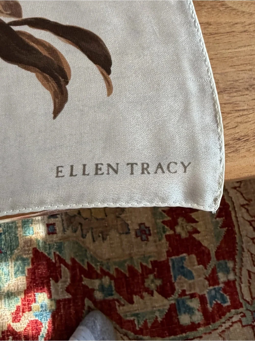 NWOT Ellen Tracy, silk scarf